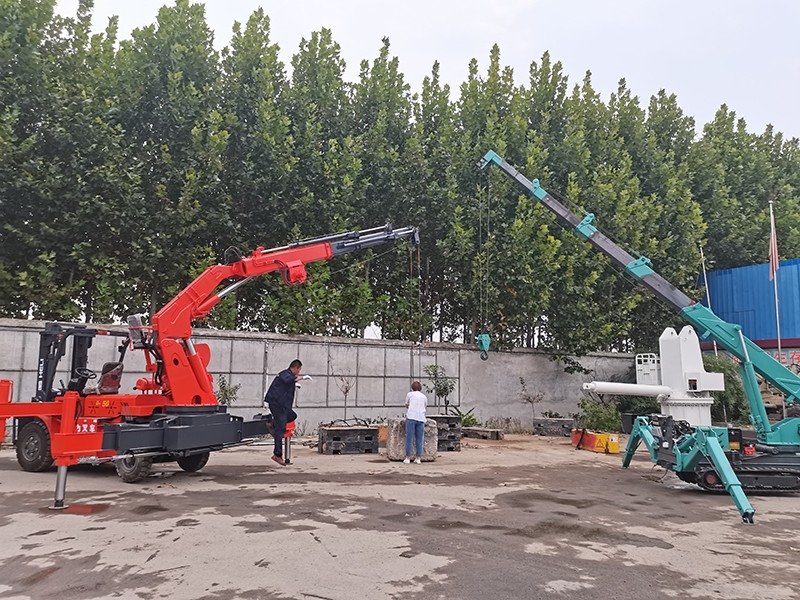 蜘蛛吊車租賃價格是多少?購買一臺履帶式起重機多少錢？
